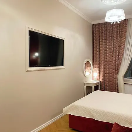 Grand De Luxe Residence Lviv Exterior photo