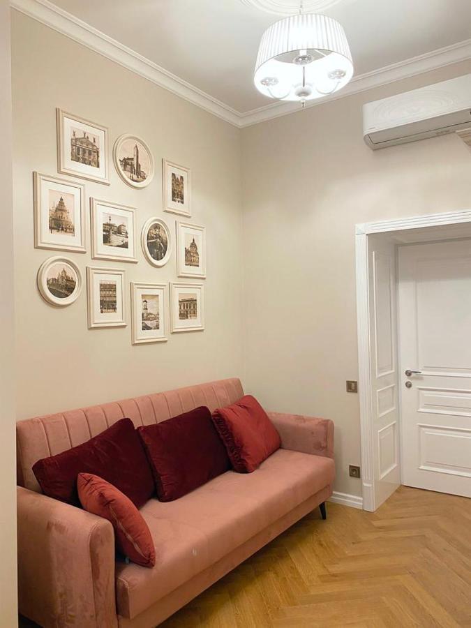 Grand De Luxe Apartment *