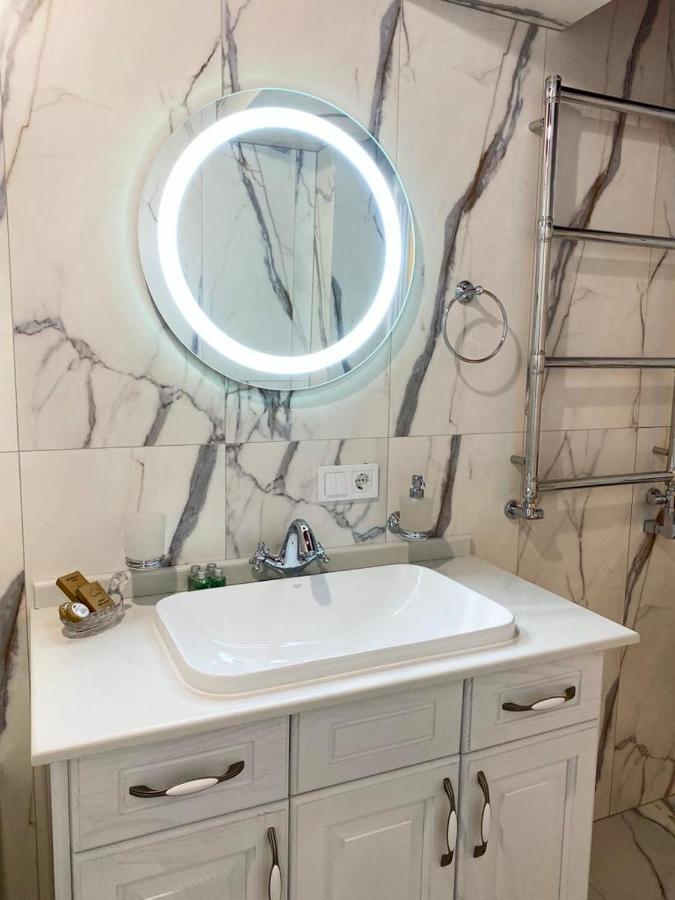 Grand De Luxe Apartment Lviv